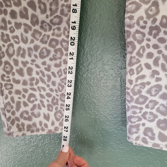 WHBM Leopard Print Pants - Picture 4 of 6